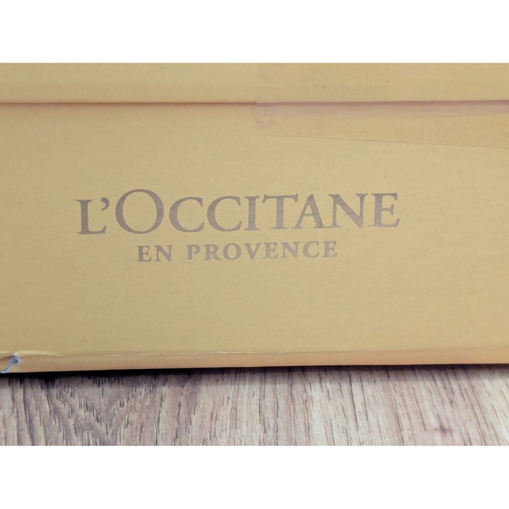 LOccitane En Provence Gift Set: 6 Pieces - Picture 4 of 10